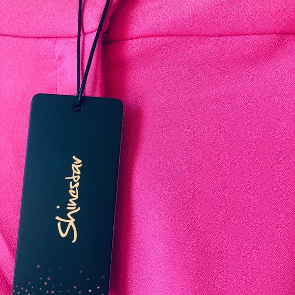 Pink Dress Shorts mid length with pleats and pockets - Picture 4 of 8